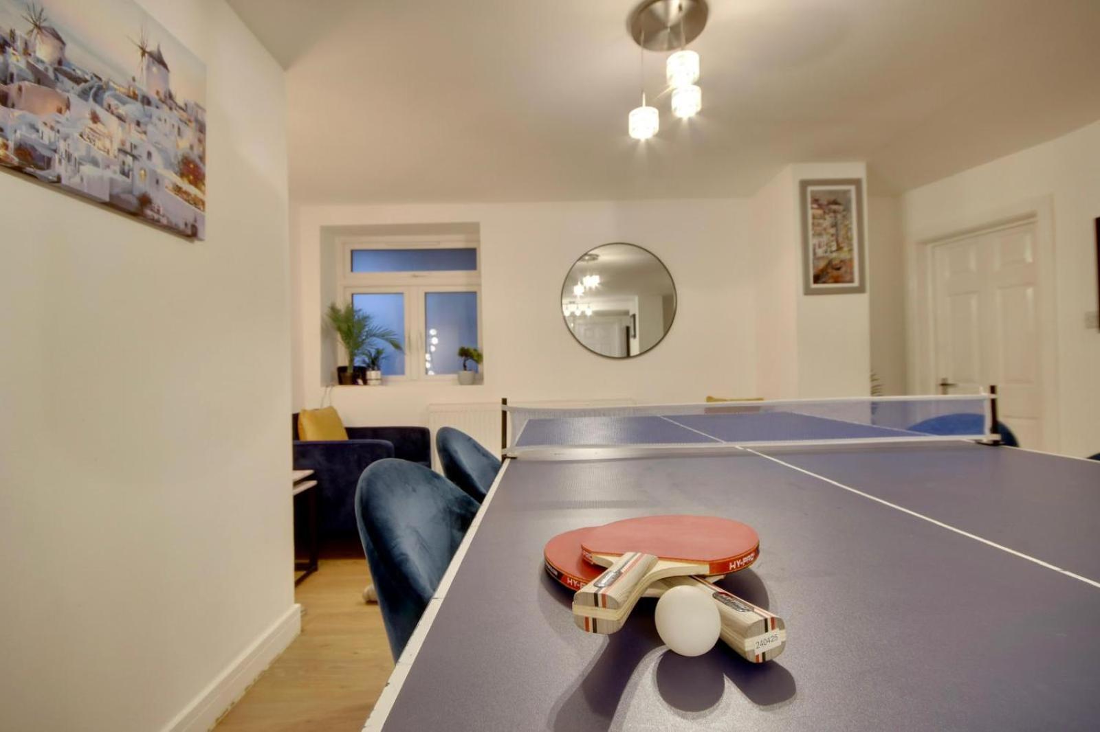 Southsea Getaway Apartment With Pool Table And Hot Tub Portsmouth Exterior foto