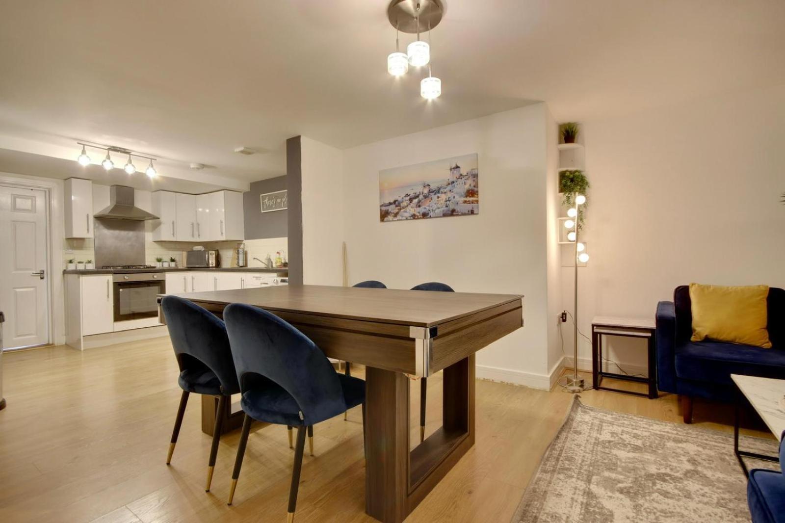Southsea Getaway Apartment With Pool Table And Hot Tub Portsmouth Exterior foto